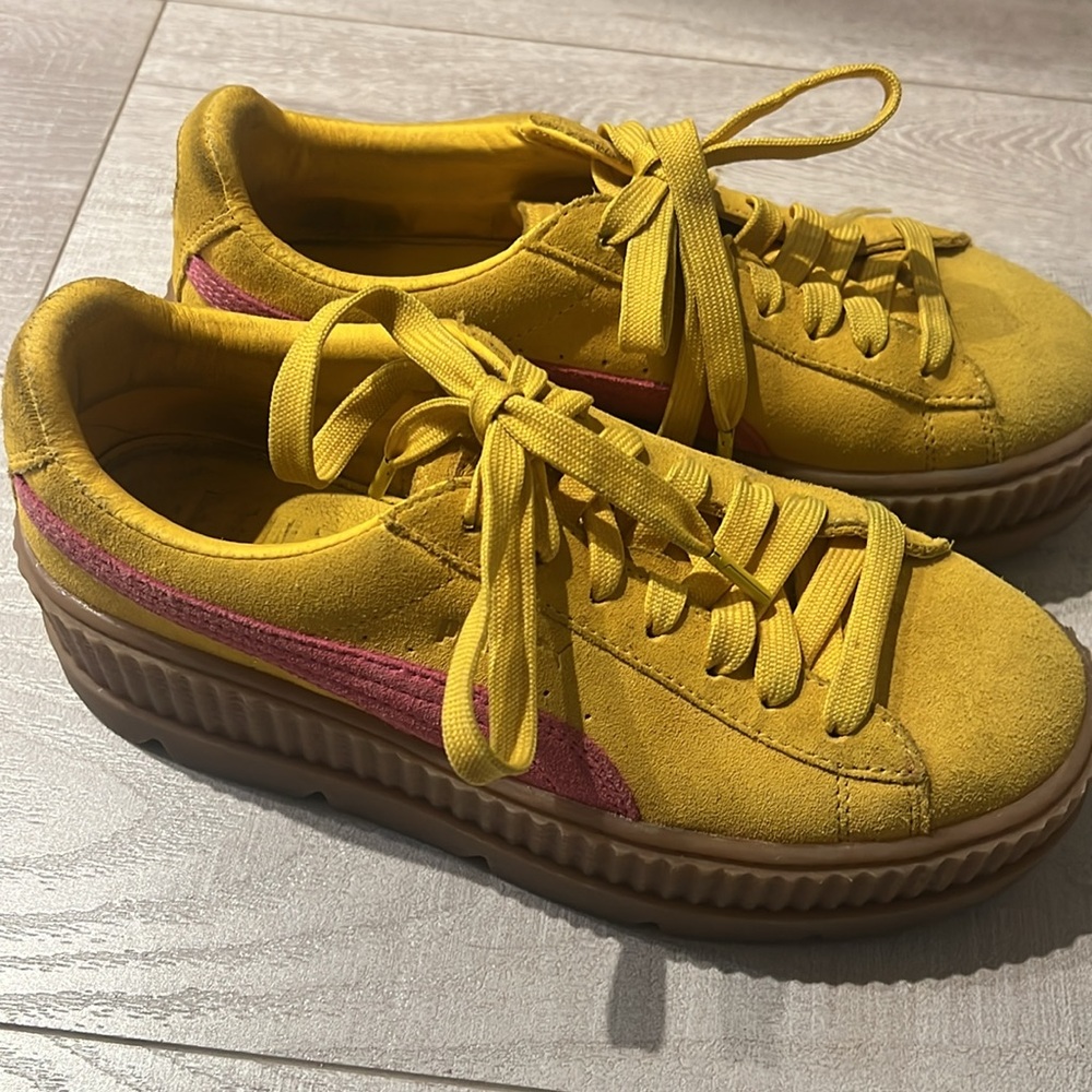 Sz 9 Yellow/Pink Suede Puma Fenty Platform Creepers